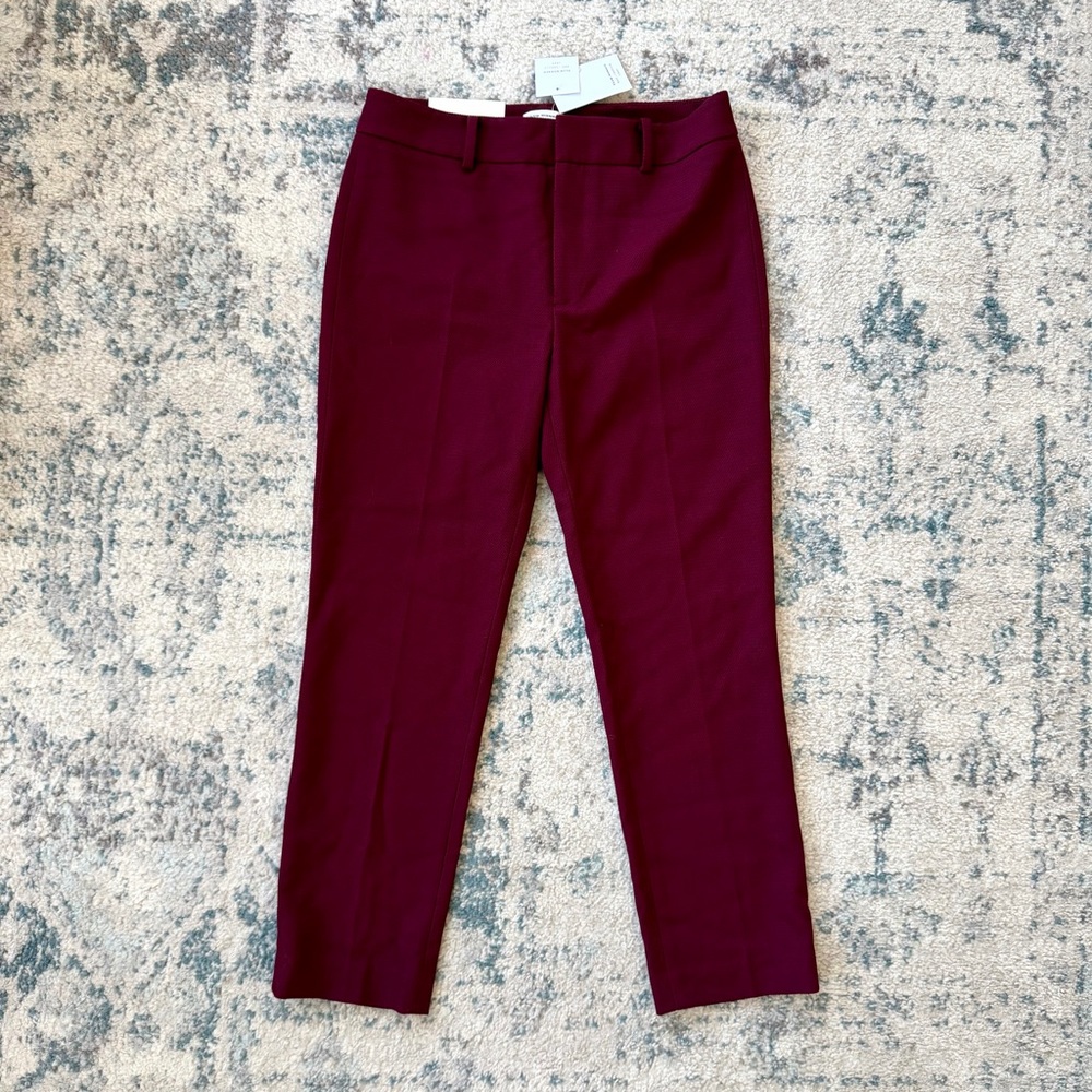 NWT Club Monaco Women’s Remi Slim Crip Mid Rise Burgundy Pants, Size 4